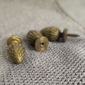 Elegant Gold Pinecone Drawer Knobs
